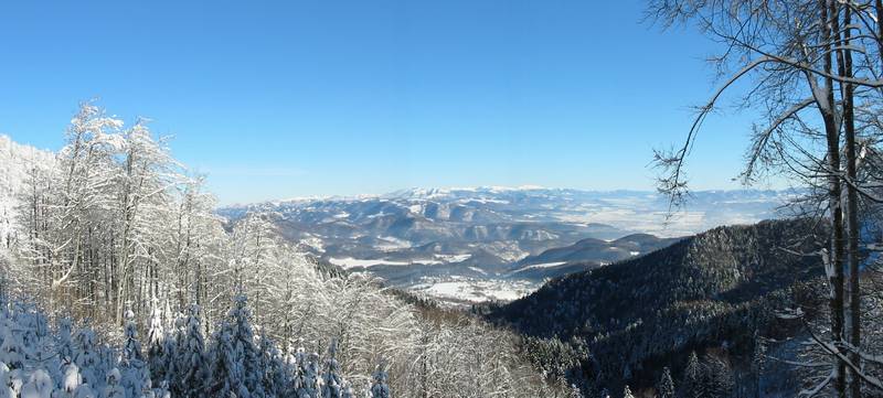 panorama2.jpg, 57098 bytes, 28.1.2003