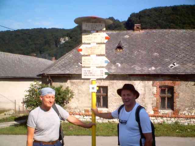 Xga00.jpg, 25686 bytes, 21. 8. 2001